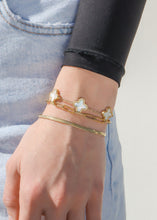 Load image into Gallery viewer, Classic Paperclip Chain Bracelet