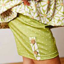 Load image into Gallery viewer, KIDS RUBY LIME GREEN DAISY SPRING SUMMER SHORT SET