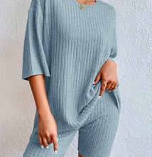Load image into Gallery viewer, ROUND NECK LOOSE TOP AND SHORTS SET