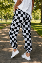 Load image into Gallery viewer, Joggers! 🖤 🤍